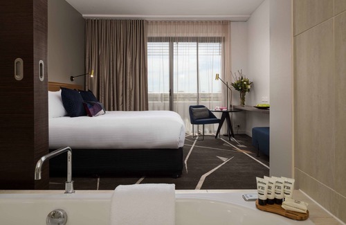 Campbelltown Hotel | Rydges Campbelltown