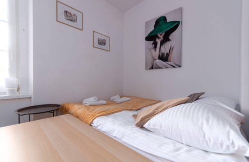 Jelenia Gora Apartment | Rynek Jeleniogórski Cosy Studio