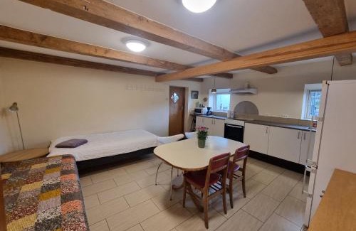 Ramlose Apartment | Rytterstuen - velindrettet, praktisk og perfekt til håndværkere