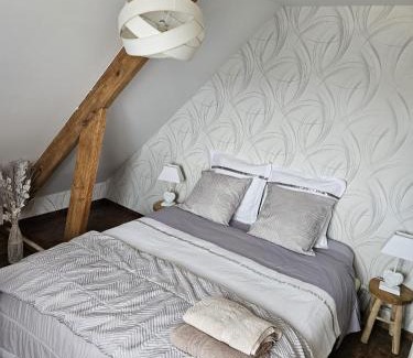 Saint-Jean-du-Bois Bed & Breakfast | Séjour circuit 24h du Mans