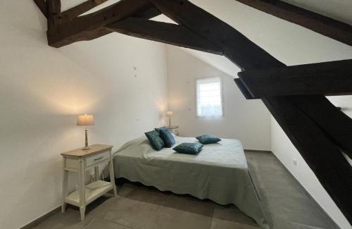 Louroux-Hodement House | Séjour détente avec piscine privée, activités variées et confort moderne en Auvergne - FR-1-489-455
