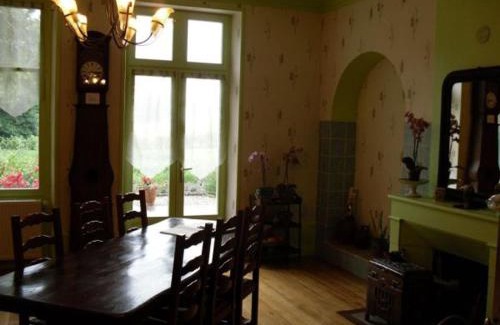 Montigny-les-Vaucouleurs Bed & Breakfast | Séjournez au cœur du pays de Jeanne d'Arc dans une maison avec 4 chambres uniques - FR-1-585-153