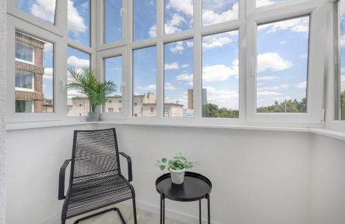 West Pomeranian Voivodeship Apartment | Słoneczny i Przestronny Apartament w Sercu Szczecina by Noclegi Renters