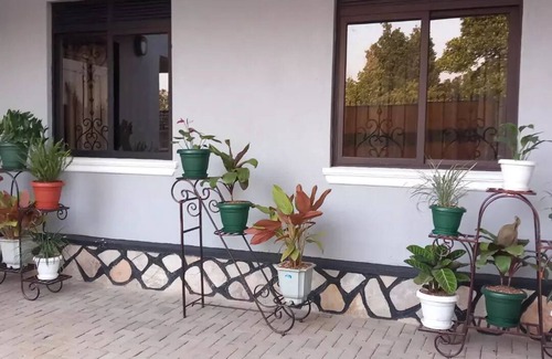 Entebbe Apartment | S&S Homestay Entebbe