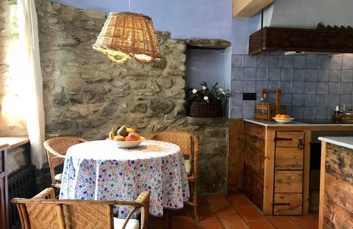 Benasque Apartment | S. XVI Manor House: Yégües-Mingot House (sleeps 2)