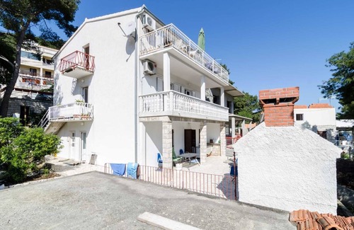 Sobra Apartment | S6 Ćuk Double or triple room with private bathroom
