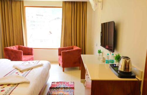 New Manali Hotel | Sa-Ba Manali Inn, Mall Road