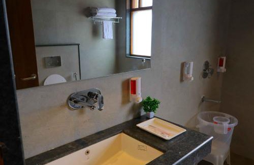 New Manali Hotel | Sa-Ba Manali Inn, Mall Road