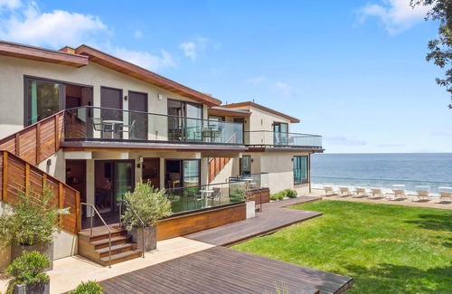Eastern Malibu Apartment | SA Beach Suites #3 - Beautiful Luxury Suite in Private Complex on Carbon Beach