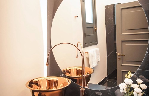 Trepuzzi House | SA Suites
