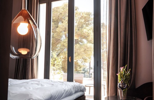 Trepuzzi House | SA Suites