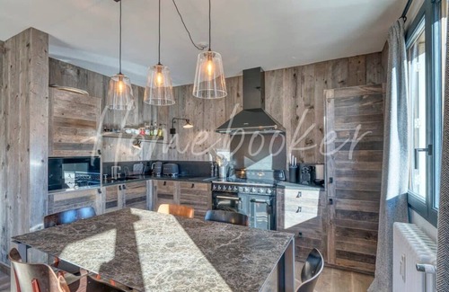 Megeve Apartment | Sabaudia Summary: Wel