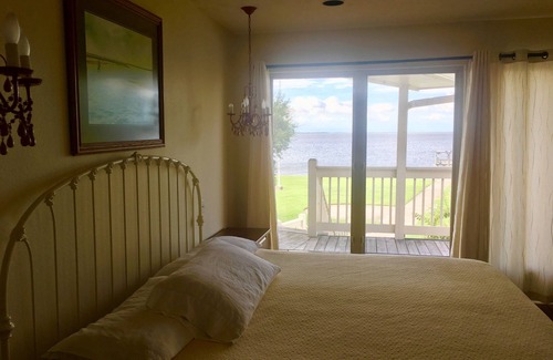 Lakeview  Jefferson County Cabin | Sabine Lake Lodge; Waterfront on Sabine Lake