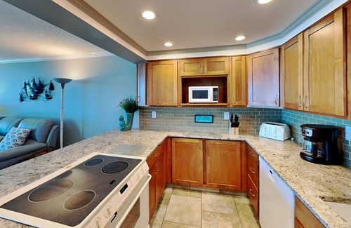 Villa Sabine Condo | Sabine Yacht & Racquet #5F | Dazzling Views, Pool!