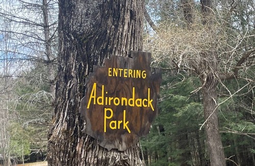 Mayfield House | Sacandaga Lake Getaway-Dog Friendly-50 acres-Private hiking-2 miles to LAKE!