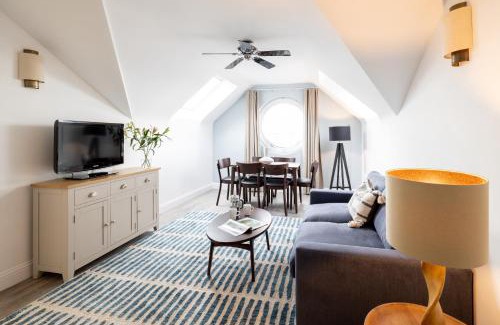 St. Helier Apartment | SACO Jersey - Merlin House