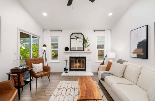 Pleasant Grove House | Sacramento Gem w/Cozy Wood Fireplace, BBQ Grill