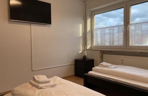 Schwandorf Apartment | SAD141 - Helle Monteurwohnung mit Balkon in Schwandorf