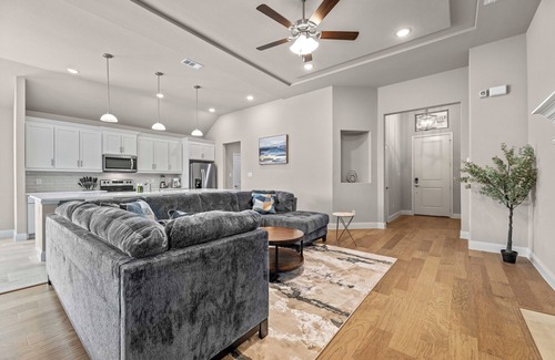 White Settlement House | Saddle Hills Settlement - 4 Cutting-edge Bedrooms