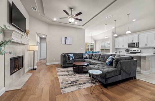 White Settlement House | Saddle Hills Settlement - 4 Cutting-edge Bedrooms