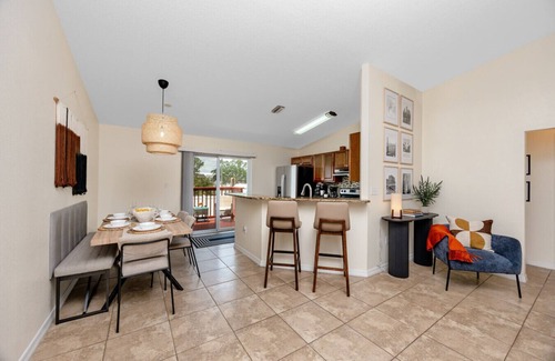 Terrace Park Apartment | Safari Breeze - Gorgeous Home by Busch Gardens & USF