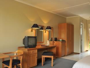 Rustenburg Hotel | Safari Hotel & Convention Centre