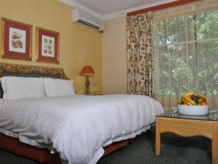 Rustenburg Hotel | Safari Hotel & Convention Centre