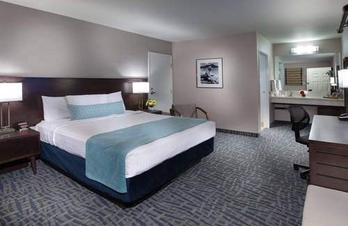Burbank Hotel | Safari Inn, a Coast Hotel