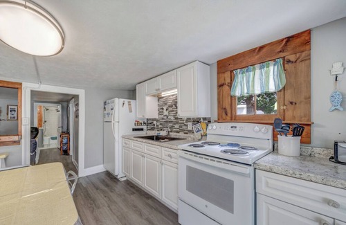 Chincoteague Cottage | Safe Harbor on Chincoteague Island!