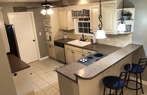 Columbus House | Safe, quiet neighborhood, minutes to Ft. Benning, CSU, downtown Columbus