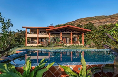 Lonavala Villa | SaffronStays Althea - 4 BRD Veg Only Villa In Pawna With Jacuzzi In Every Room