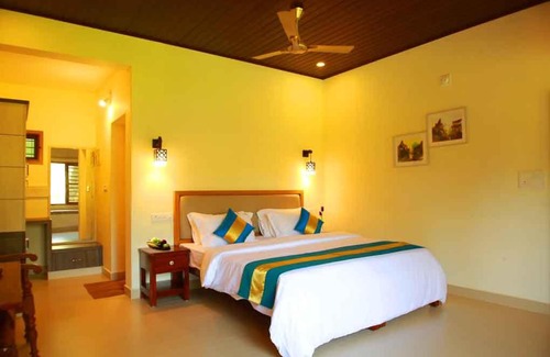 Cherthala Villa | SaffronStays Casa Marari, Cherthala