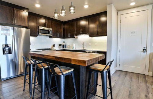 Moab South Valley Condo | *Sage Creek Resort* Moab Condo C7 | Pool&Hot Tubs!