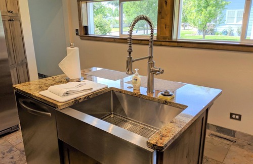 Fruita House | Sagebrush IV: Pet Friendly Home w/Firepit & BBQ!