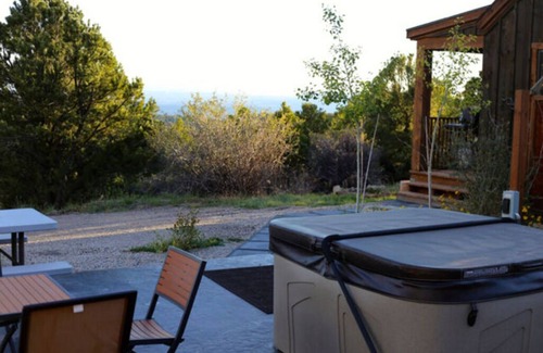 Moab Cabin | Sagewood Cabin @ Whispering Oaks, 20 miles from Moab!