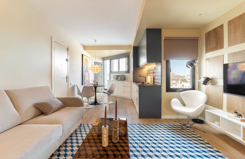 el Camp d'en Grassot i Gracia Nova Apartment | Sagrada Familia Apartment By Olala Homes