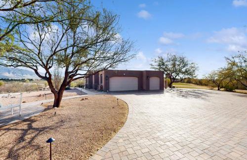 Forty Niners Country Club Estates House | Saguaro Sunrise