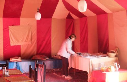 Lac Yasmins Other | Sahara Family camp