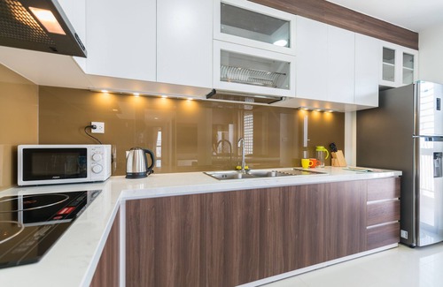 District 4 Apartment | Saigon Downtown 3BR Apt, 33th floor, FREE Gym&Pool