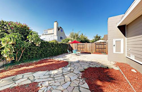 Pierpont Bay House | Sailaway Cabin