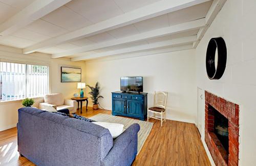 Pierpont Bay House | Sailaway Cabin