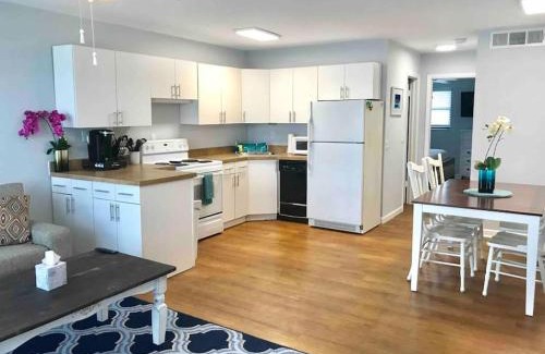 Stuart Apartment | Sailfish Suites 2 - pet friendly & waterfront