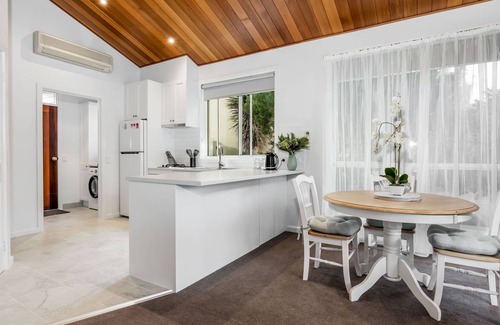 Inverloch Apartment | Sails Five - Inverloch