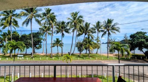 Horseshoe Bay Apartment | Sails On Horseshoe