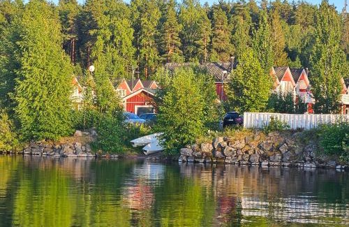 Rauha Apartment | Saimaa Gardens Apartment near Beach