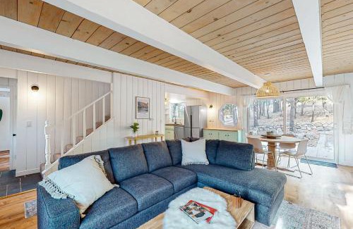 Lake Arrowhead House | Saint Bernard Beauty