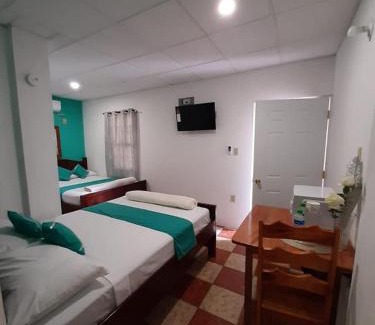 Forest Home Hotel | SAINT Charles Inn, Belize Central America
