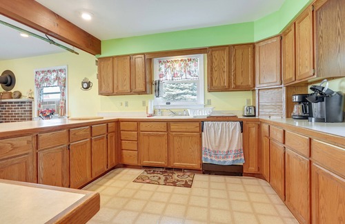 St. Helen Cottage | Saint Helen Lake House w/Private Beach & Fire Pit