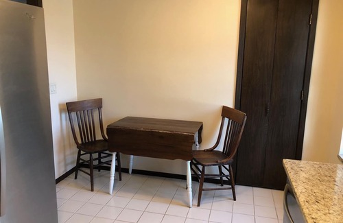 Independence Apartment | ‘Saint LaLa’ a gem, in the Truman Heritage District Independence, MO