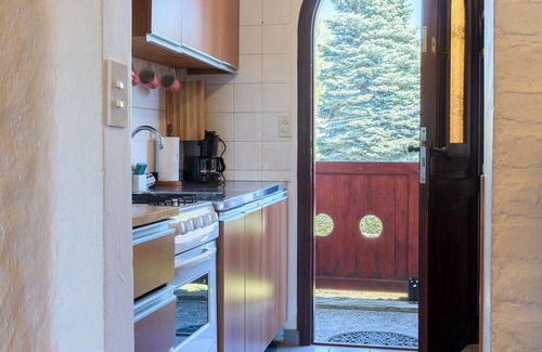 Belgrano House | Saint Moritz Bariloche. Mtn and Lake Views.